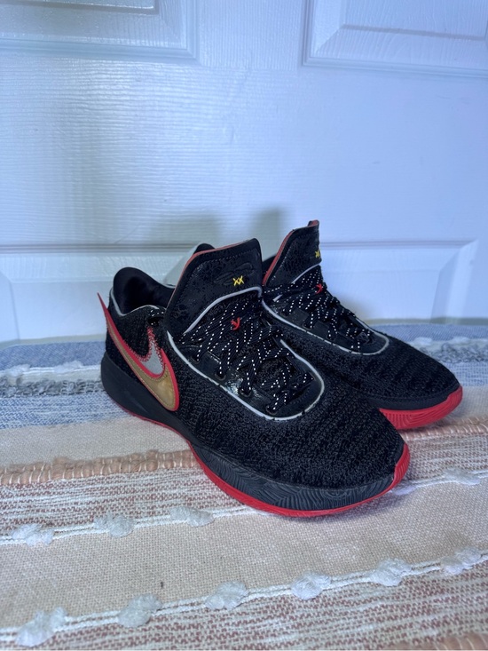 Nike Lebron 20 XX \'Miami Heat\' Black University Red Sneaker